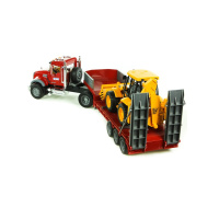 Nákladní vůz Mack s prívěsom a bagrem Jcb