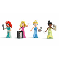 43246 Lego Disney – Disney princezna a její dobrodružství na trhu