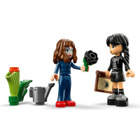 76784 Lego Wednesday – Černá jiřina
