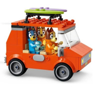 11202 Lego Bluey – Bluey a rodinný výlet autem na pláž
