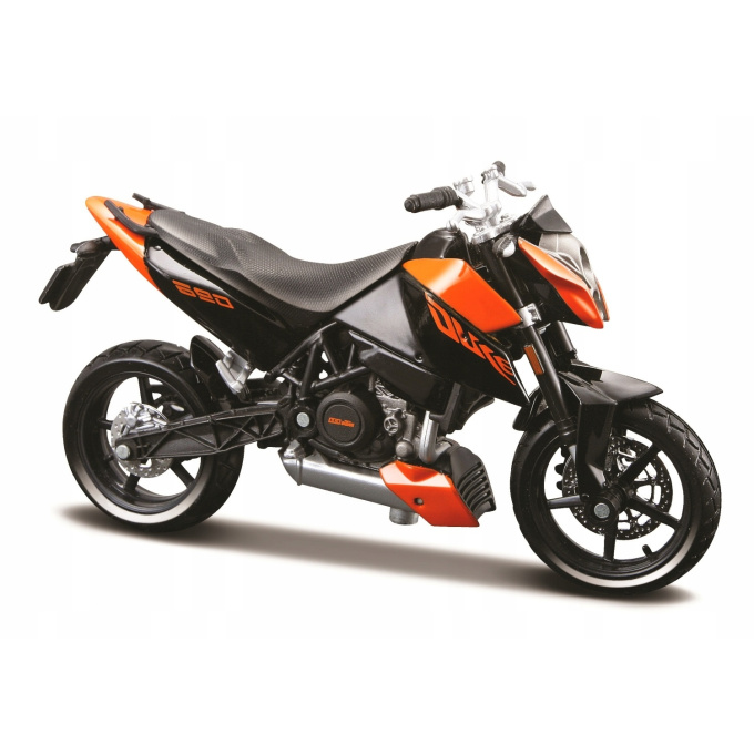 Motorka KTM 690 Duke 3