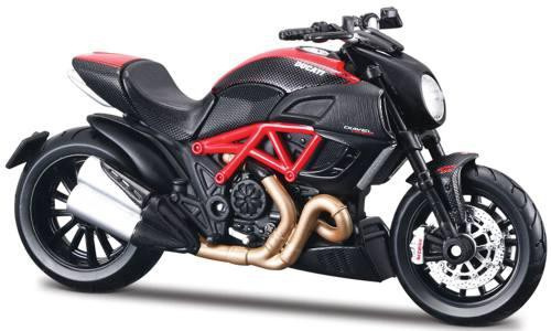 Motorka Ducati Diavel