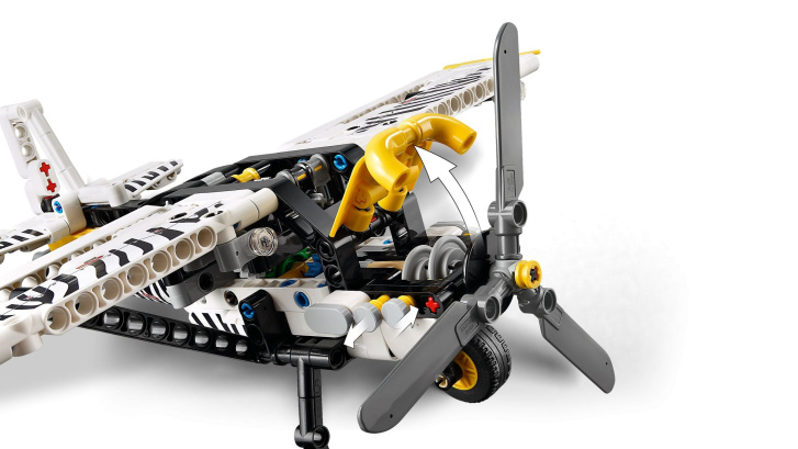 42198 Lego Technic – Letadlo do vzdálených oblastí