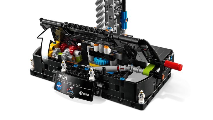 42221 Lego Technic – Raketa NASA Artemis Space Launch System