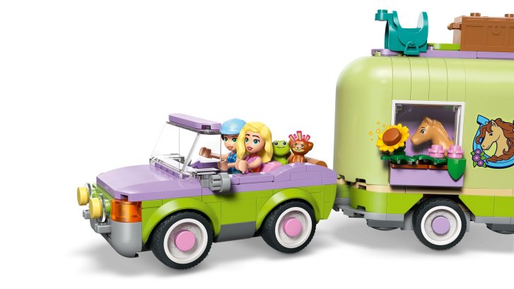 42695 Lego Friends – Přívěs s koněm a hříbětem